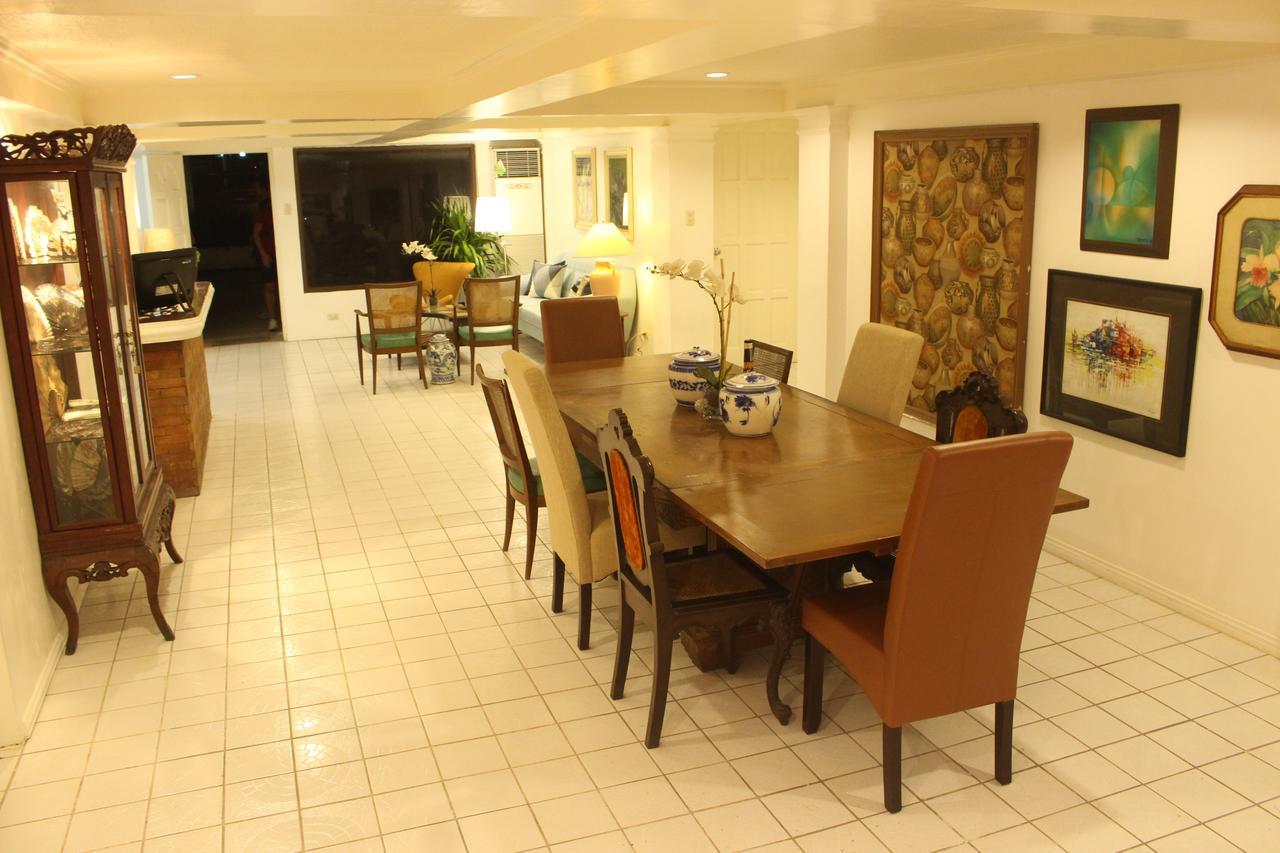 The White Bed And Breakfast Bacolod Exterior foto