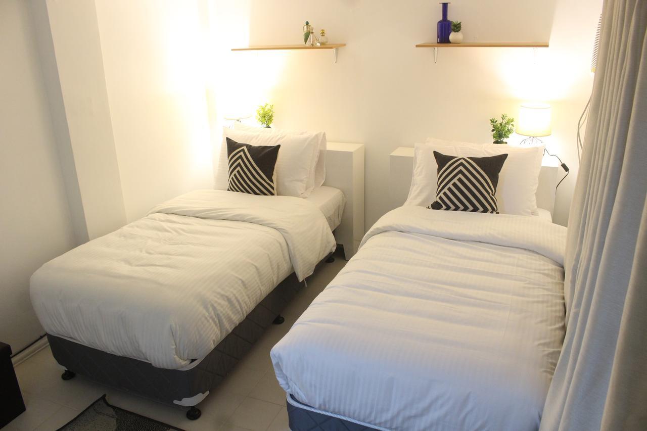 The White Bed And Breakfast Bacolod Exterior foto